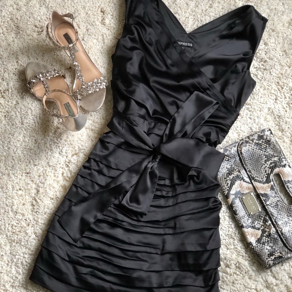 Express LBD.